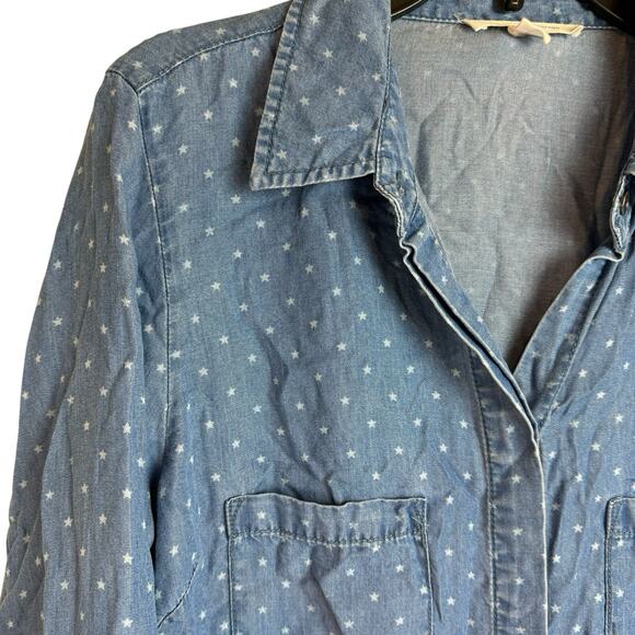 Beach Lunch Lounge Blouse Size Small Blue Denim Tulip Back Roll Tab Sleeves Star - Picture 3 of 9